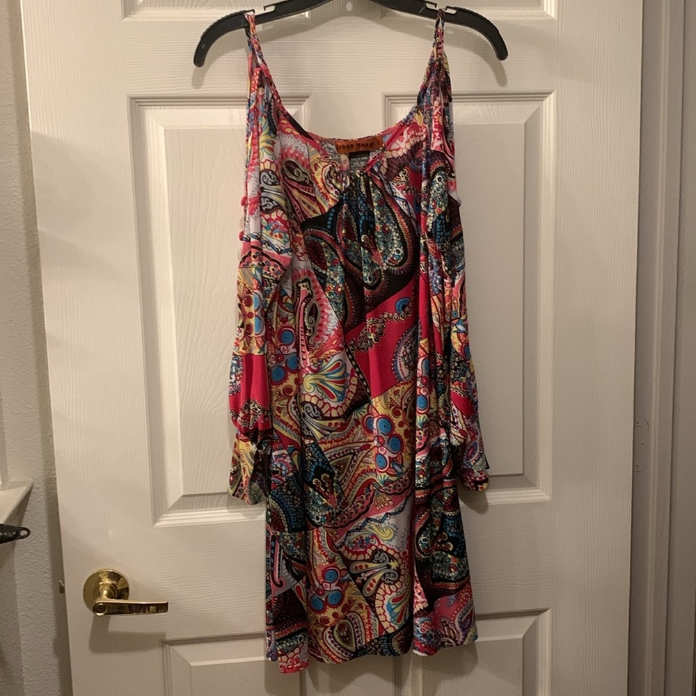 URBAN MANGO BOHO PAISLEY PRINT DRESS -COLD SHOULDER SZ L MULTI COLOR POLY